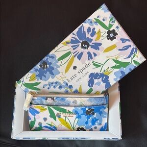 Kate Spade Blue and White Floral Wallet NEW IN BOX